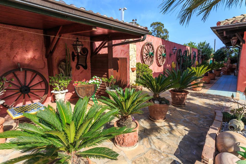 Casa Vacanze Villa Flumini Flumini di Quartu Esterno foto